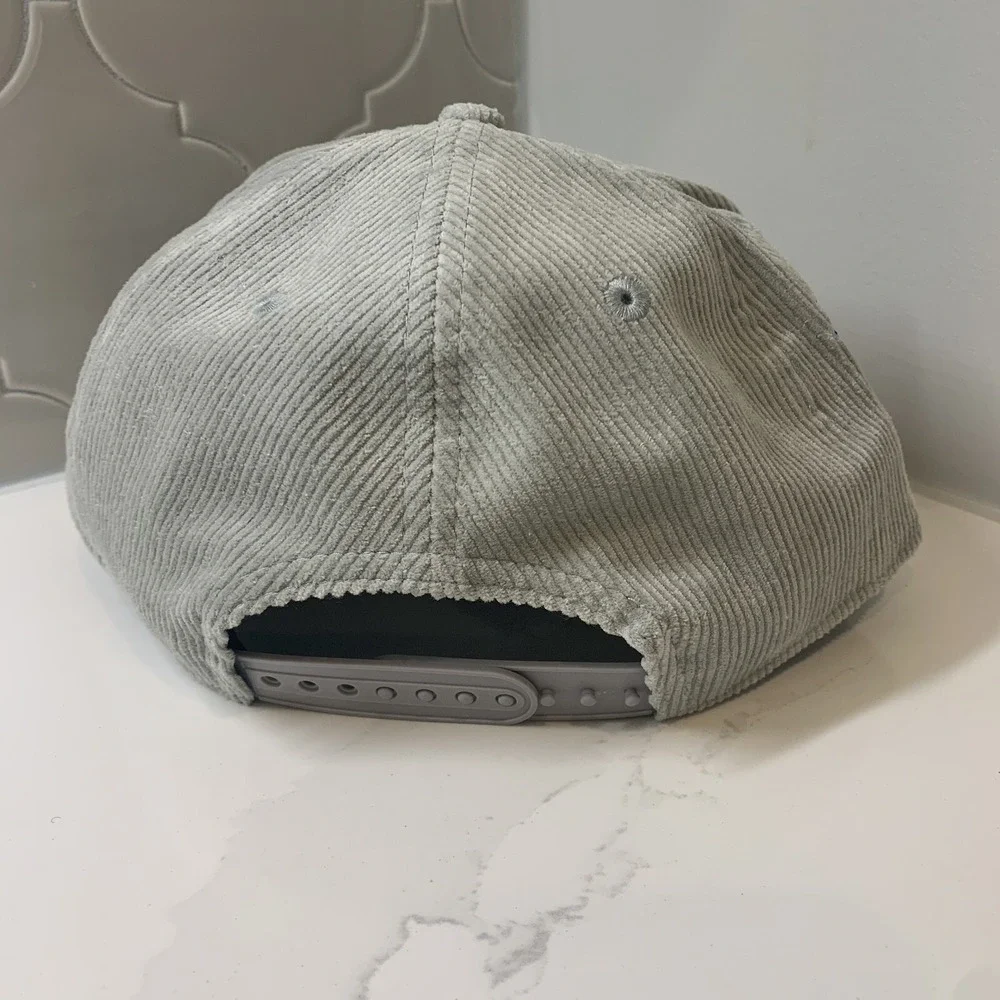 New Era Memphis Grizzlies The Golfer Gray Corduroy Snapback Adjustable Hat OSFM